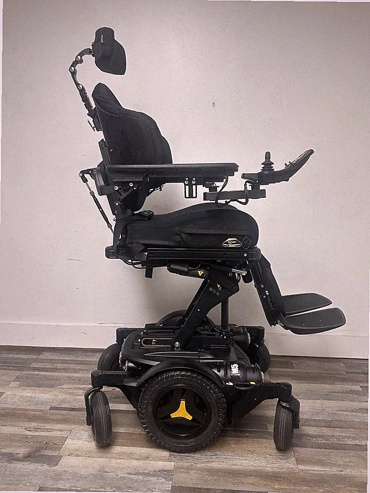 PERMOBIL M5 POWER WHEELCHAIR,POWER TILT,RECLINE,LEGS & LIFT. FAST, 7.5 MPH