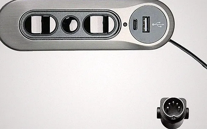 USB Port Power Recliner